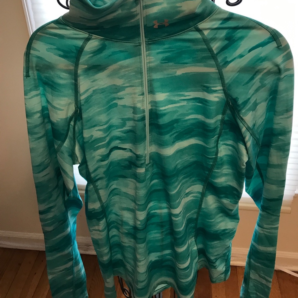 Under Armour Green Camo fitted compression  top xl